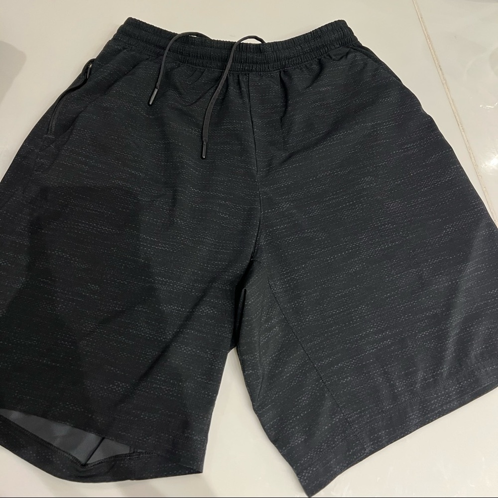 MENS LULU SHORTS